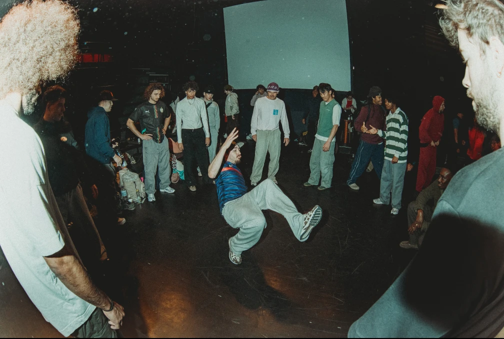 Arthur Barat — Hotmilk Break Battle 2026 - 30 ans d'existence du Breakdance sur Cholet : 2VS2 Jardin de verre 1