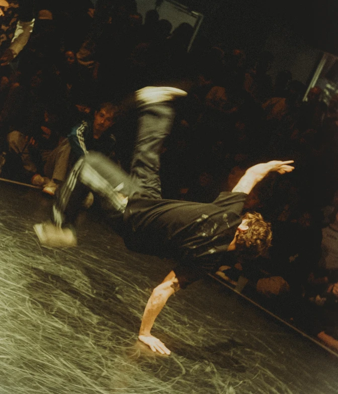 Arthur Barat — Hotmilk Break Battle 2026 - 30 ans d'existence du Breakdance sur Cholet : 2VS2 Jardin de verre 7
